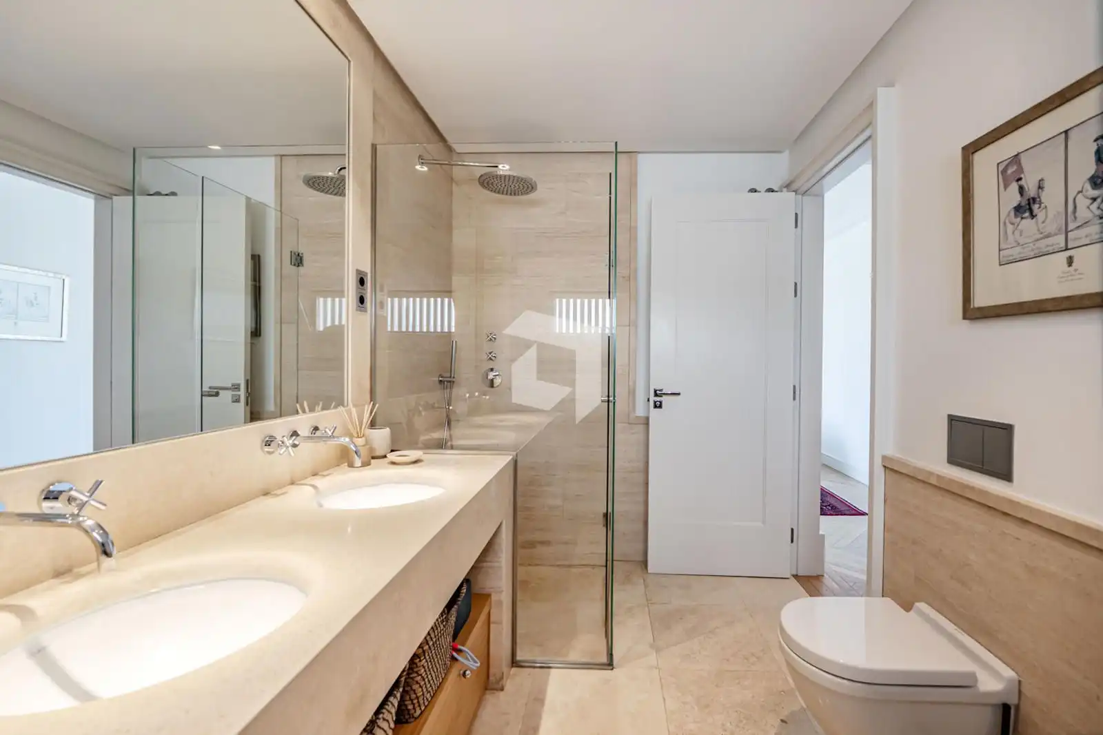Bathroom of Attic for sale in Madrid  with Air Conditioner, Heating and Parquet flooring