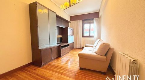 Foto 3 de Piso en venta en Salbe Plaza, Castaños - Begoñaibarra, Bilbao