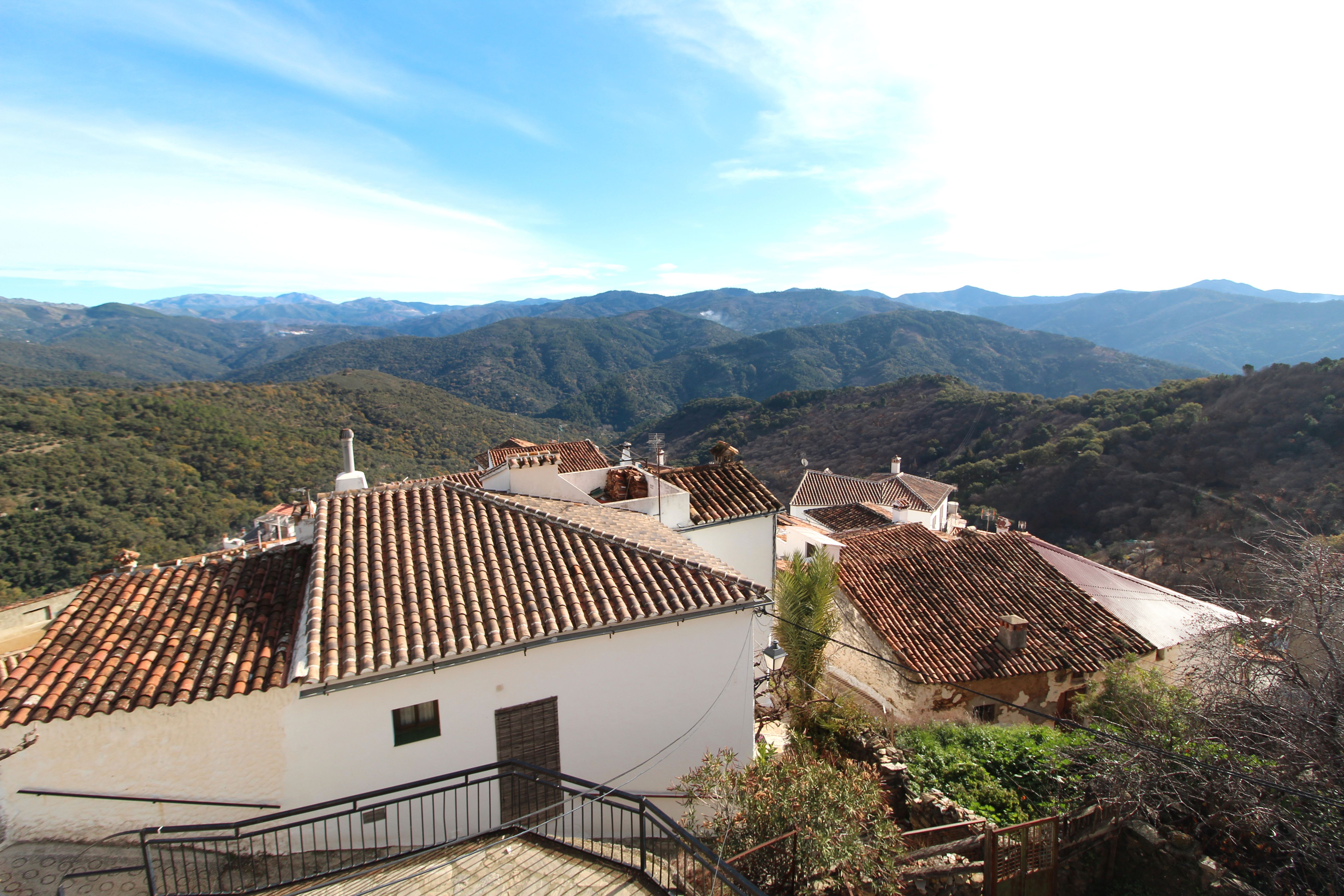 Vista exterior de Casa o chalet en venta en Benalauría