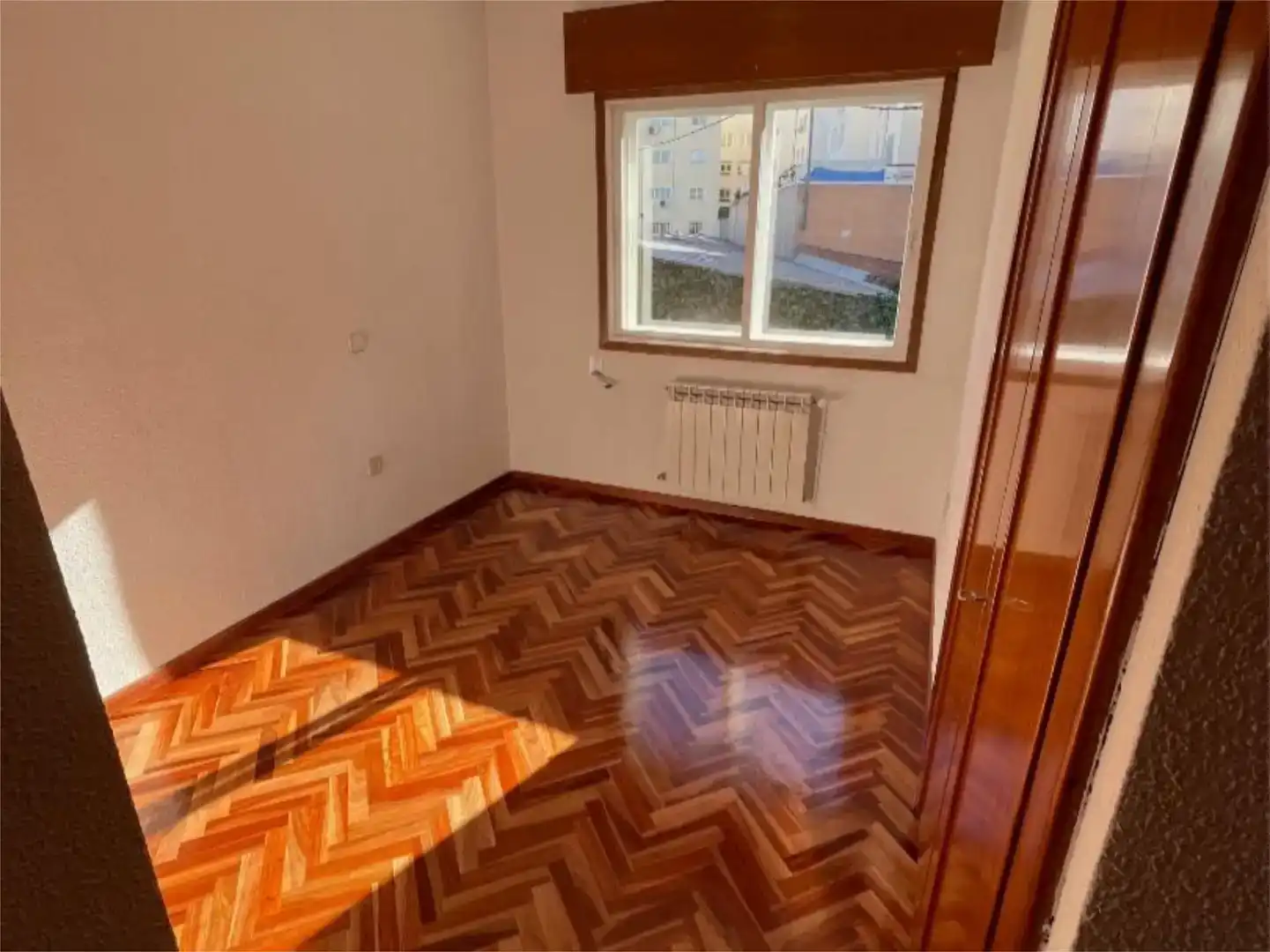 Dormitori de Casa o xalet de lloguer en Madrid amb Jardí privat, Parquet i Balcó