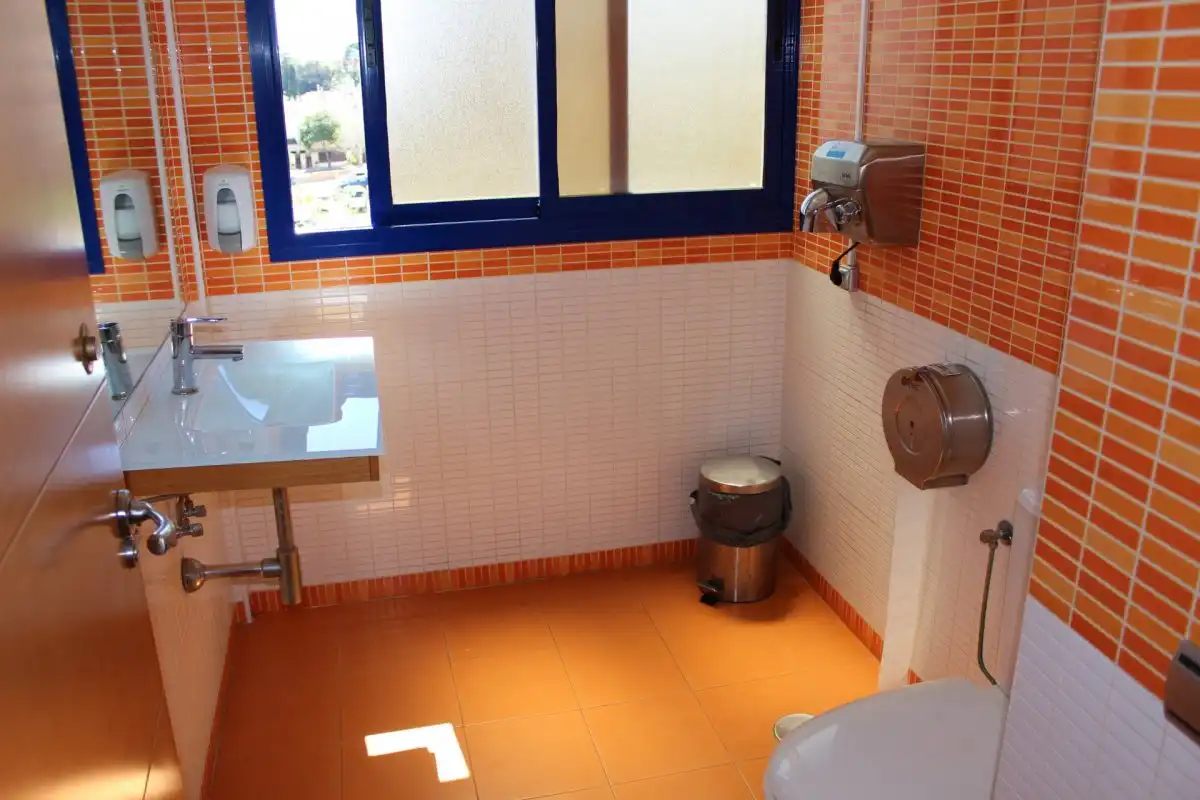 Baño de Oficina en venta en Jerez de la Frontera con Aire acondicionado y Amueblado