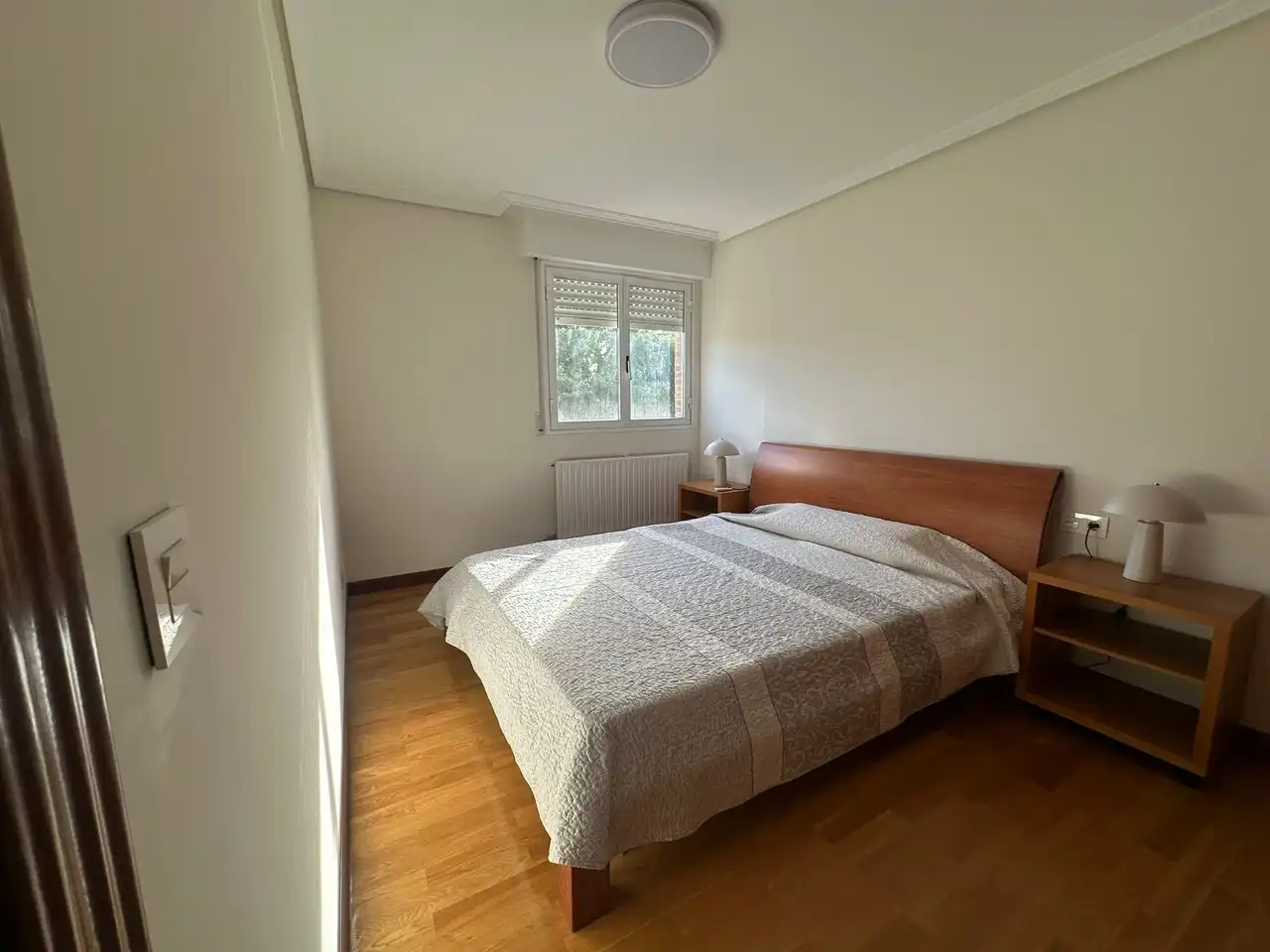 Habitación de Piso de alquiler en  Pamplona / Iruña con Calefacción, Amueblado y Horno
