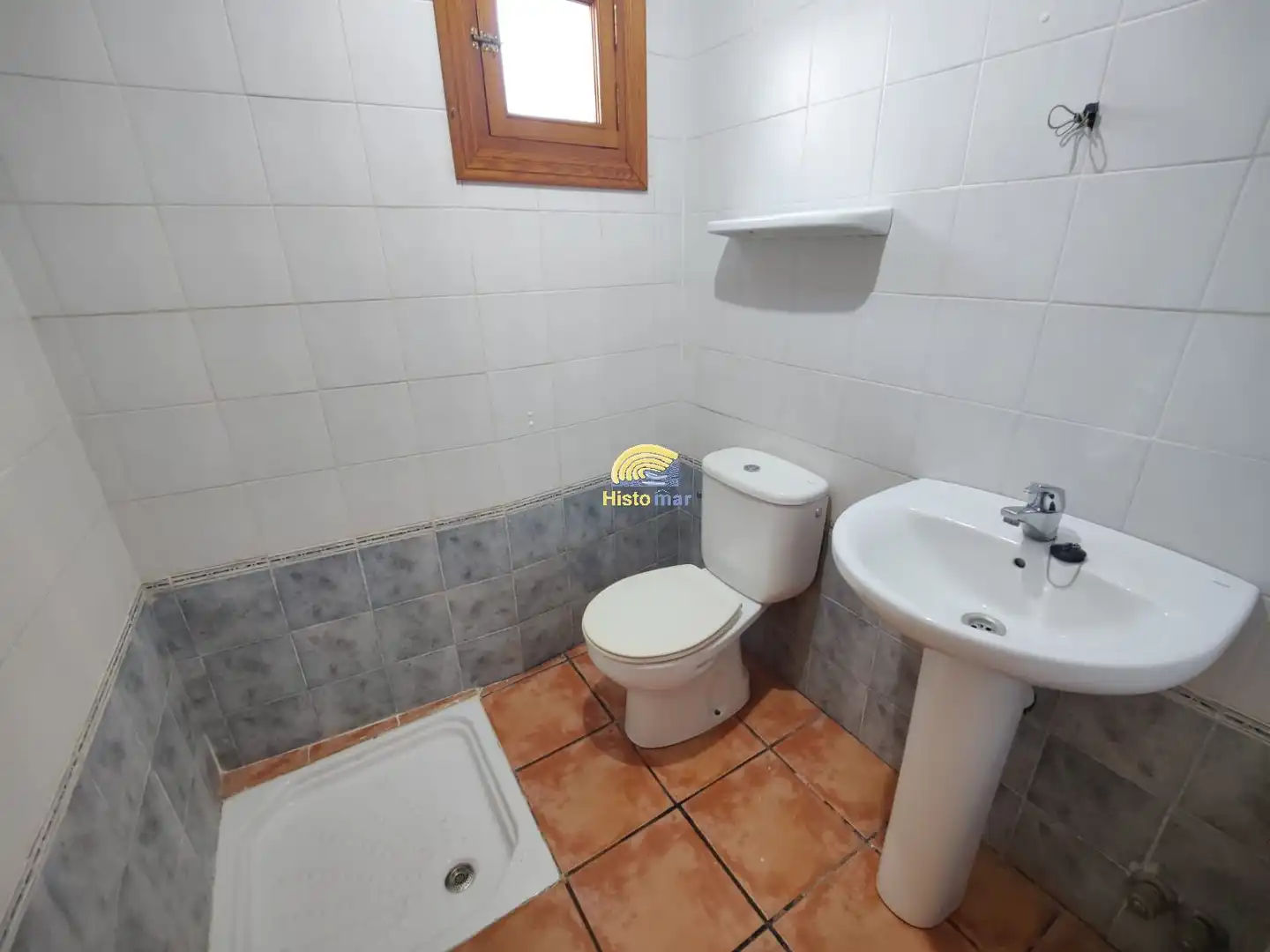 Bany de Casa o xalet en venda en Sagunto / Sagunt amb Aire condicionat, Terrassa i Balcó
