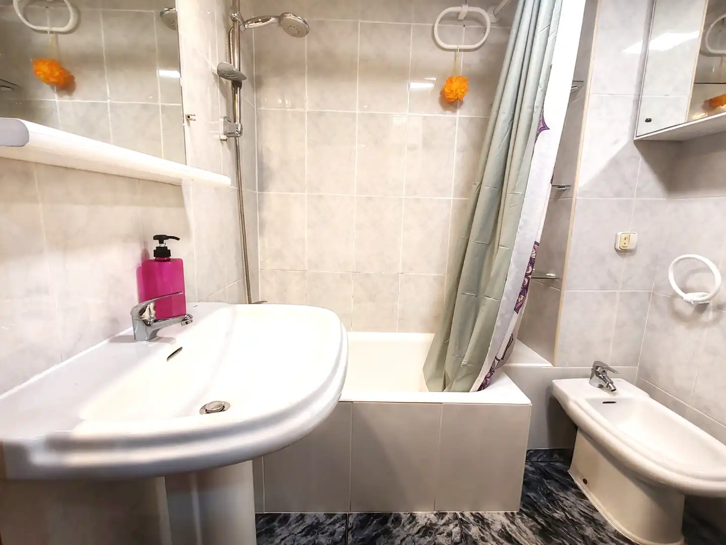 Baño de Piso en venta en Bilbao  con Calefacción, Amueblado y Horno
