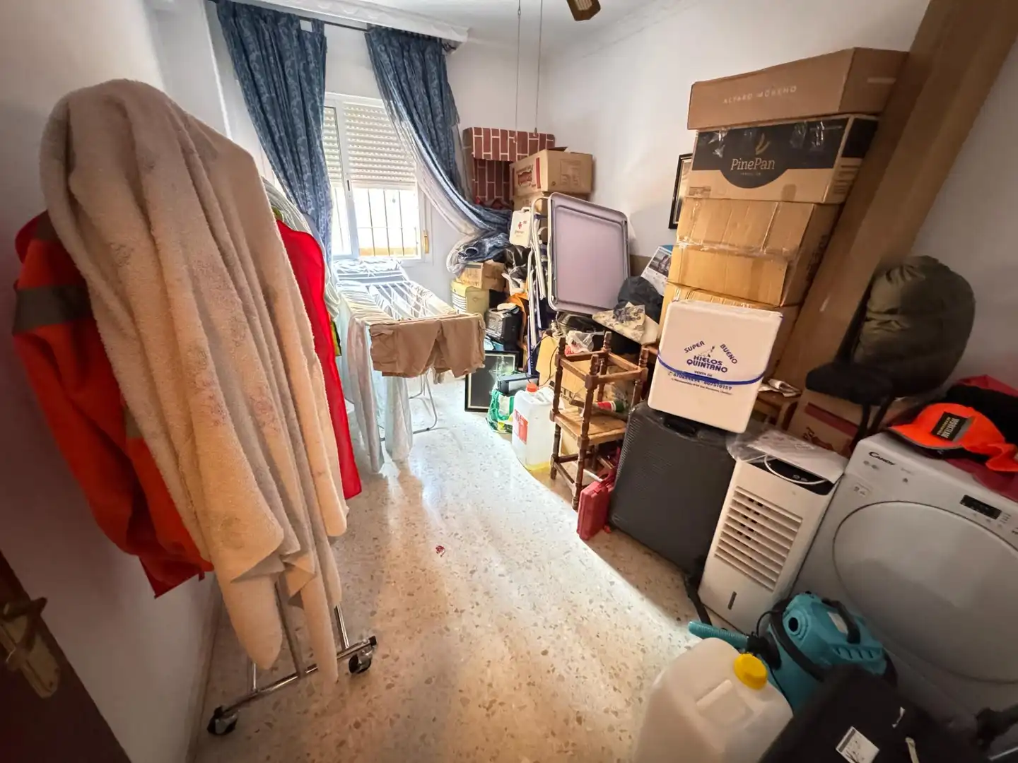 Erdgeschoss zum Verkauf in Dos Hermanas mit Klimaanlage, Heizung und Terrasse