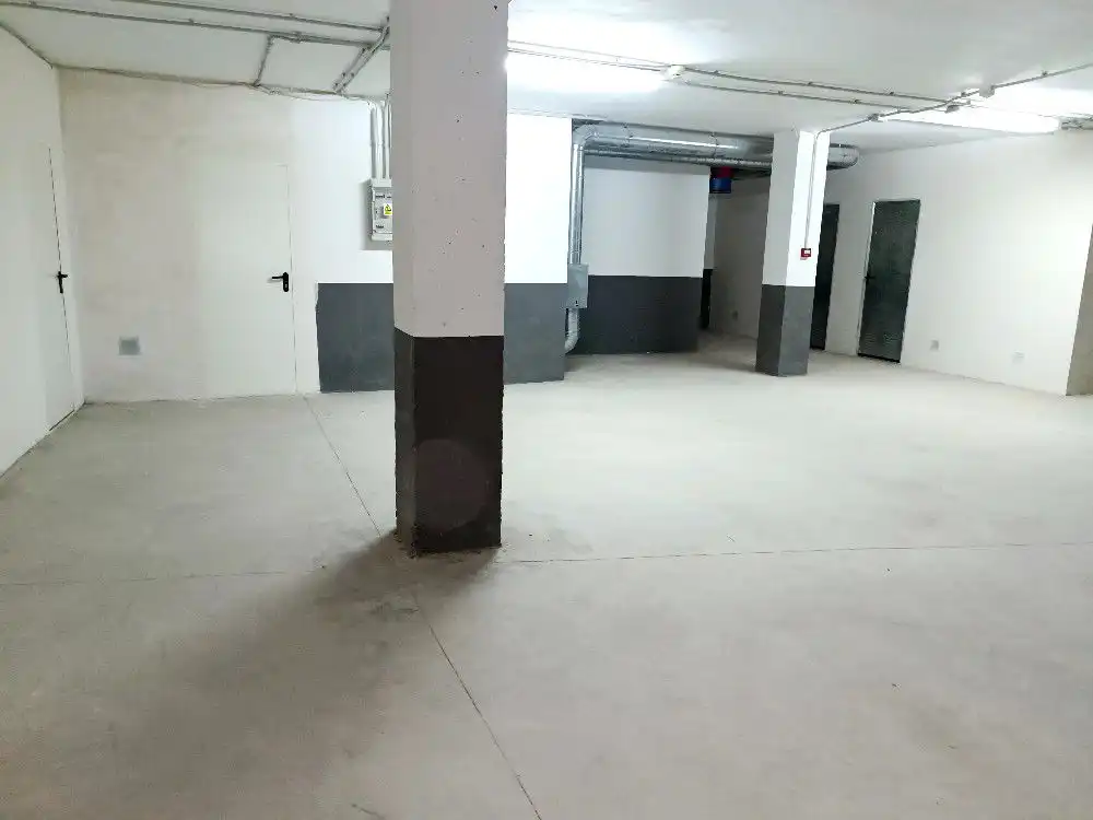 Parking à vendre à Miguel de cervantes 15
