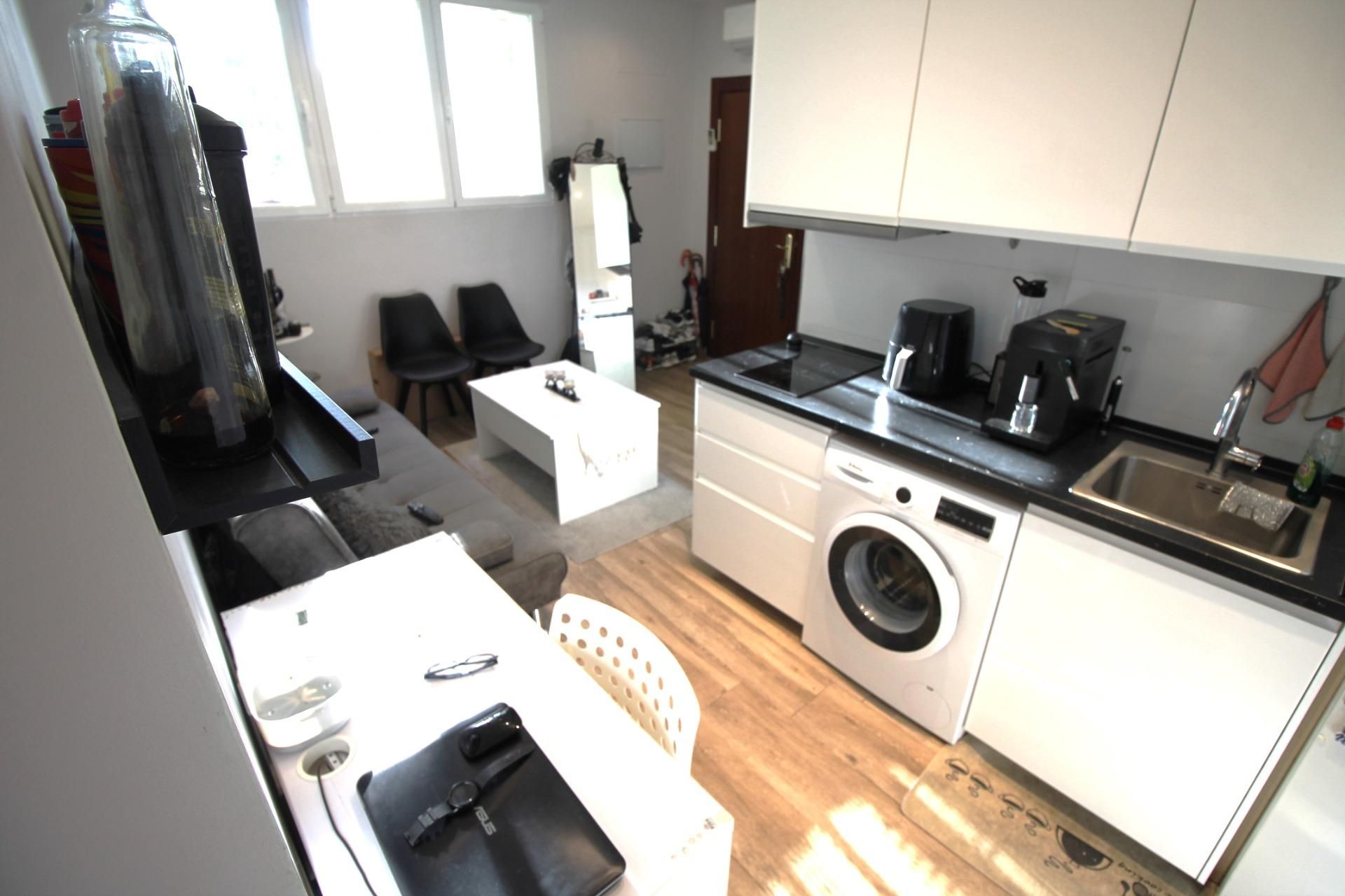 Living room of Apartment for sale in  Madrid Capital  with Air Conditioner, Heating and Private garden