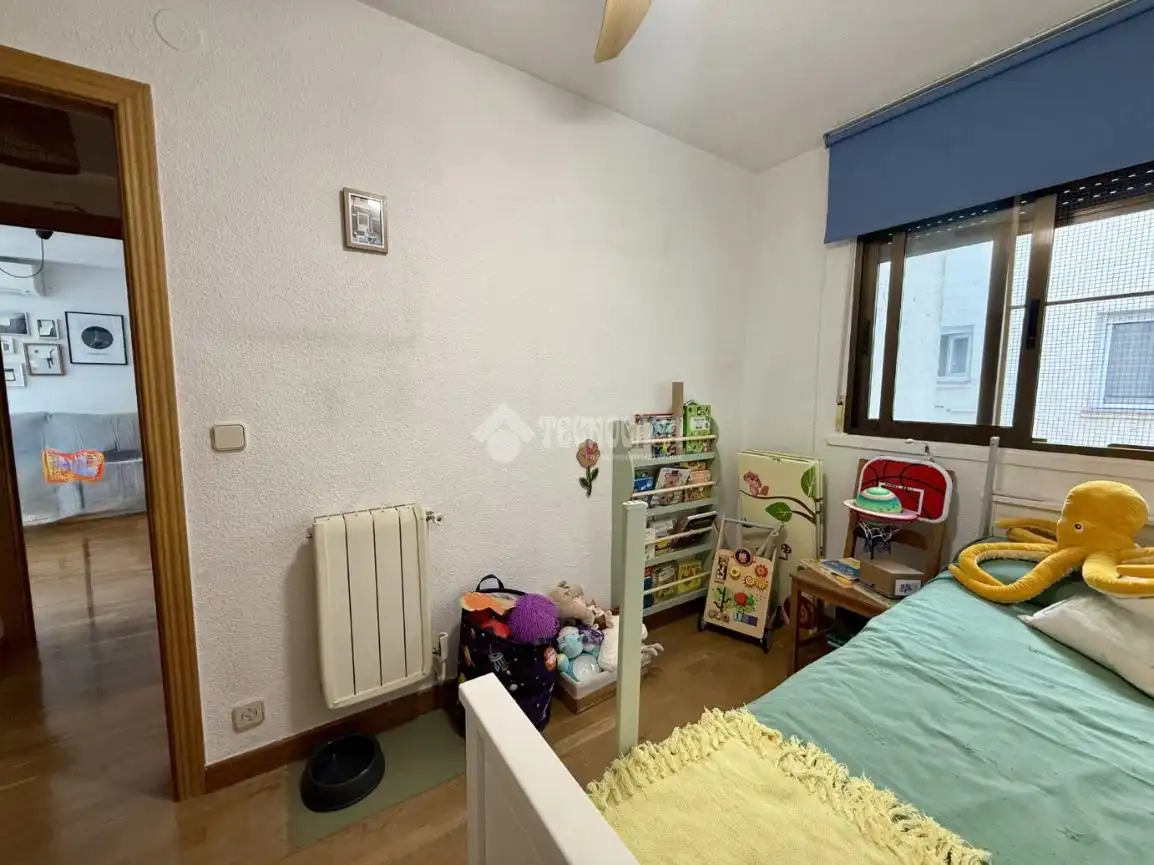 Schlafzimmer von Wohnung zum Verkauf in Madrid mit Klimaanlage, Heizung und Parkett