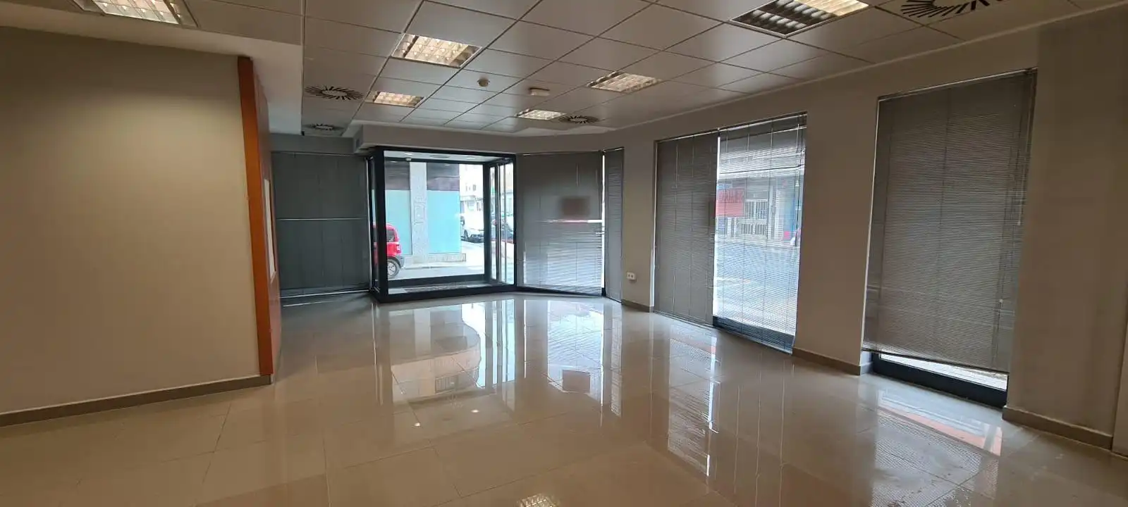 Local comercial de lloguer a Cartagena ciudad, imagen 2