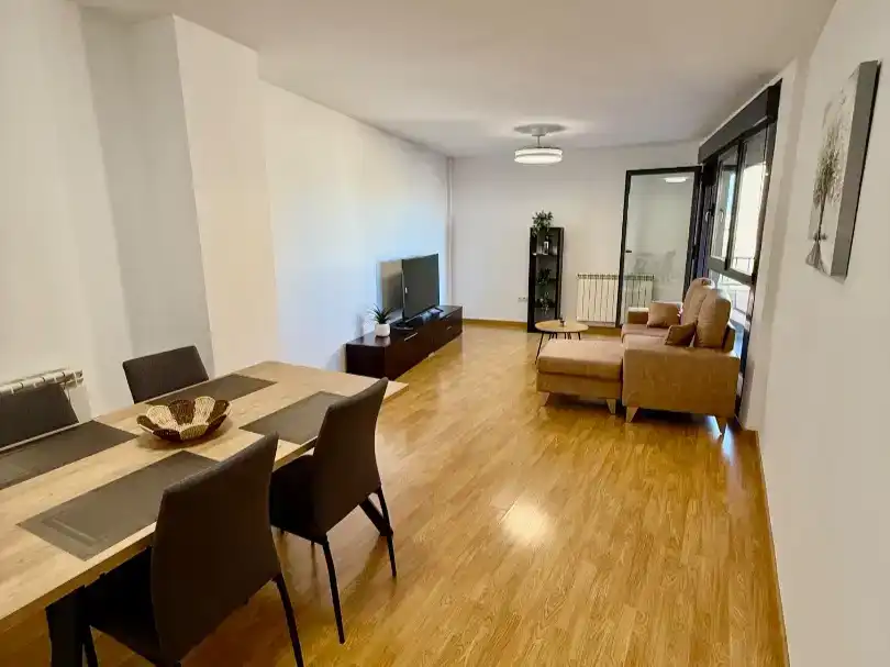 Wohnzimmer von Wohnung zur Miete in Pedrola mit Parkett, Möbliert und Balkon