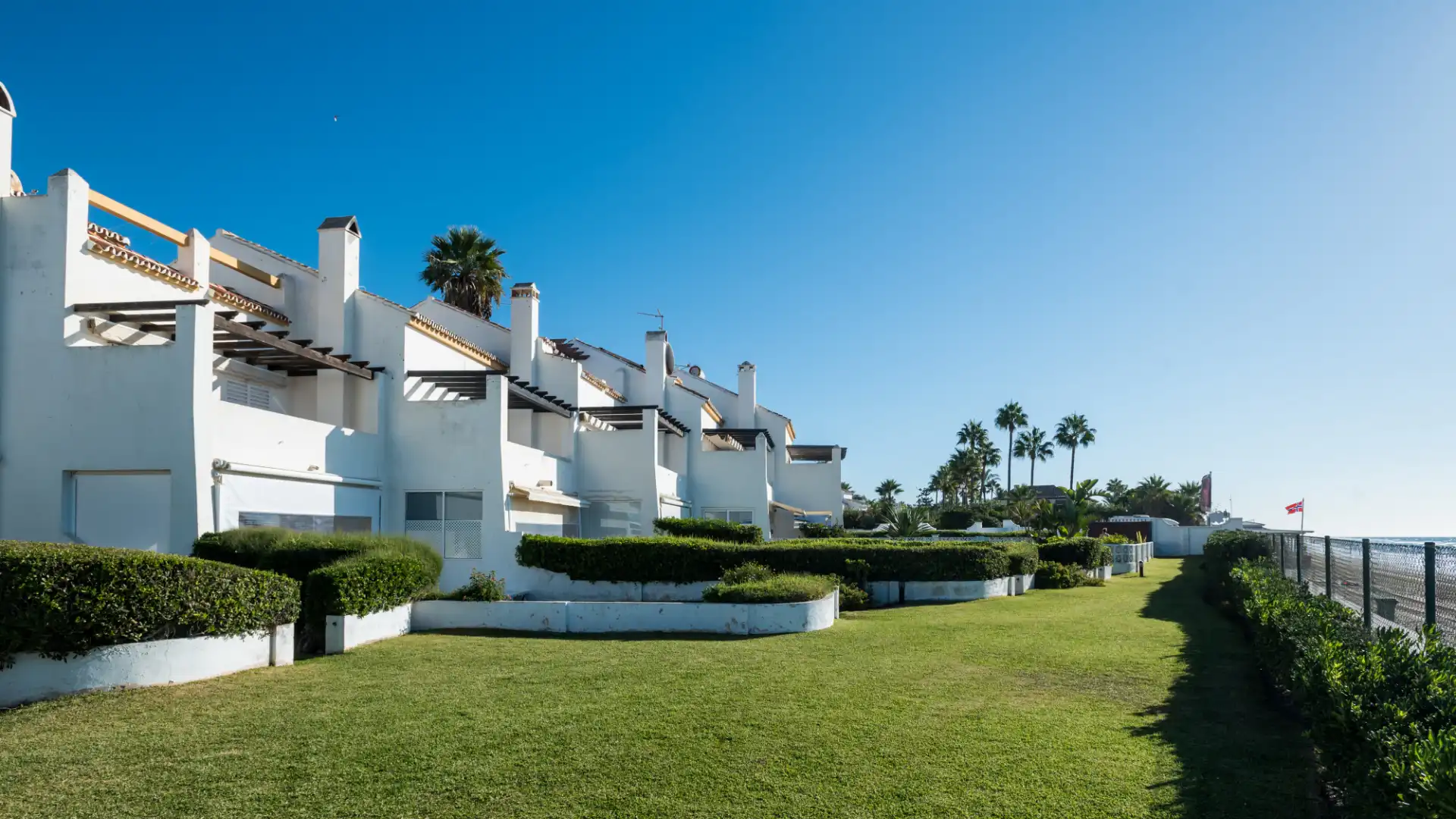 Casa adosada en venta en Las Chapas - Alicate Playa