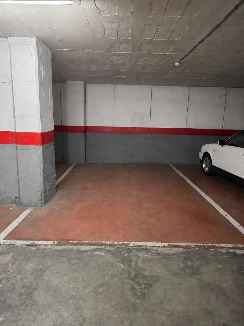 Parking de Piso en venta en Málaga con Aire acondicionado, Jardín privado y Terraza