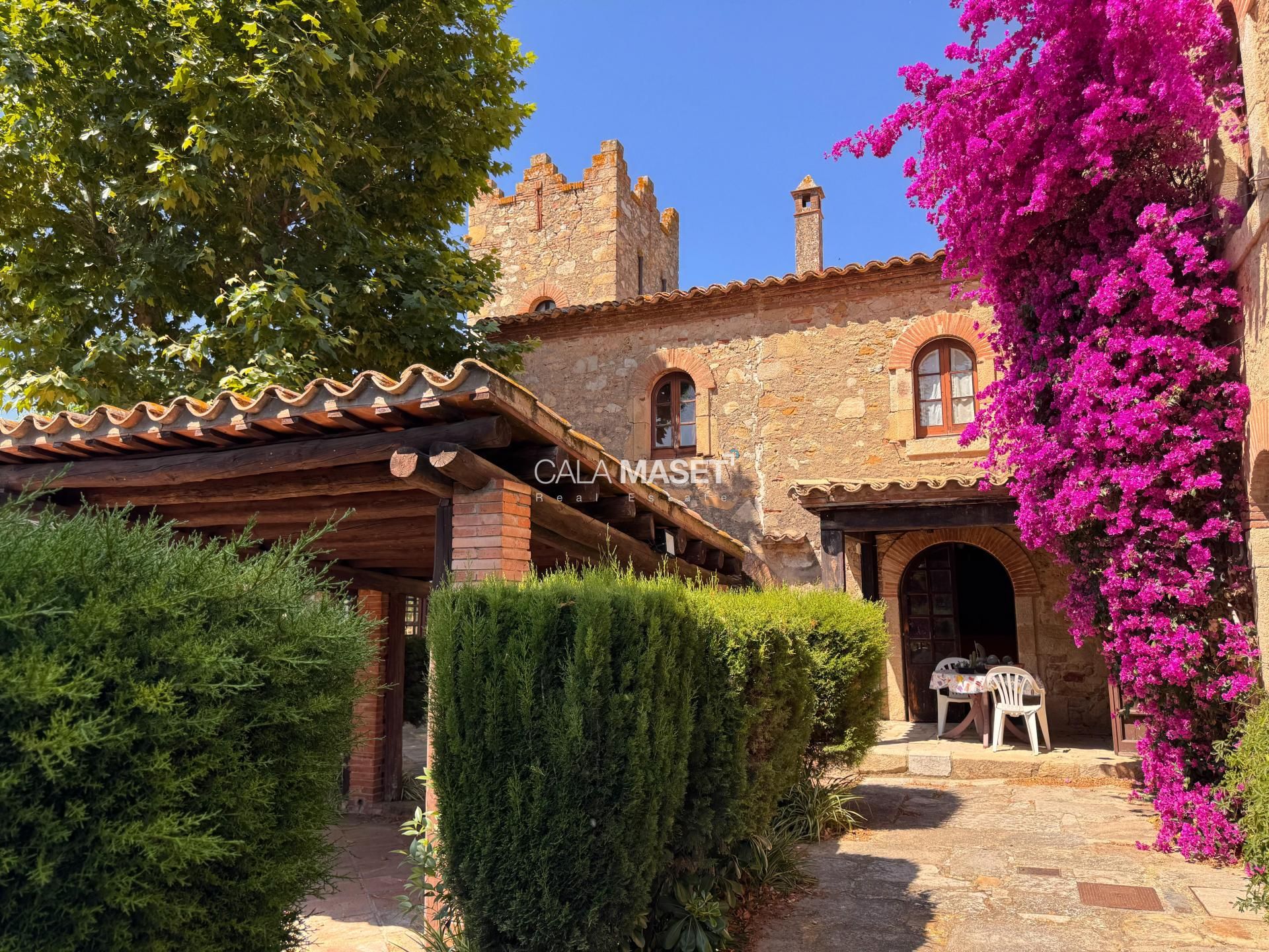 Finca rústica en venda en Castell d'Aro, Platja d'Aro i s'Agaró amb Jardí privat, Terrassa i Traster