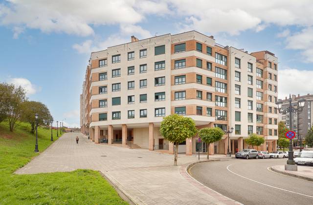 Piso en Venta en Oviedo - CORVERA, 7 en La Florida