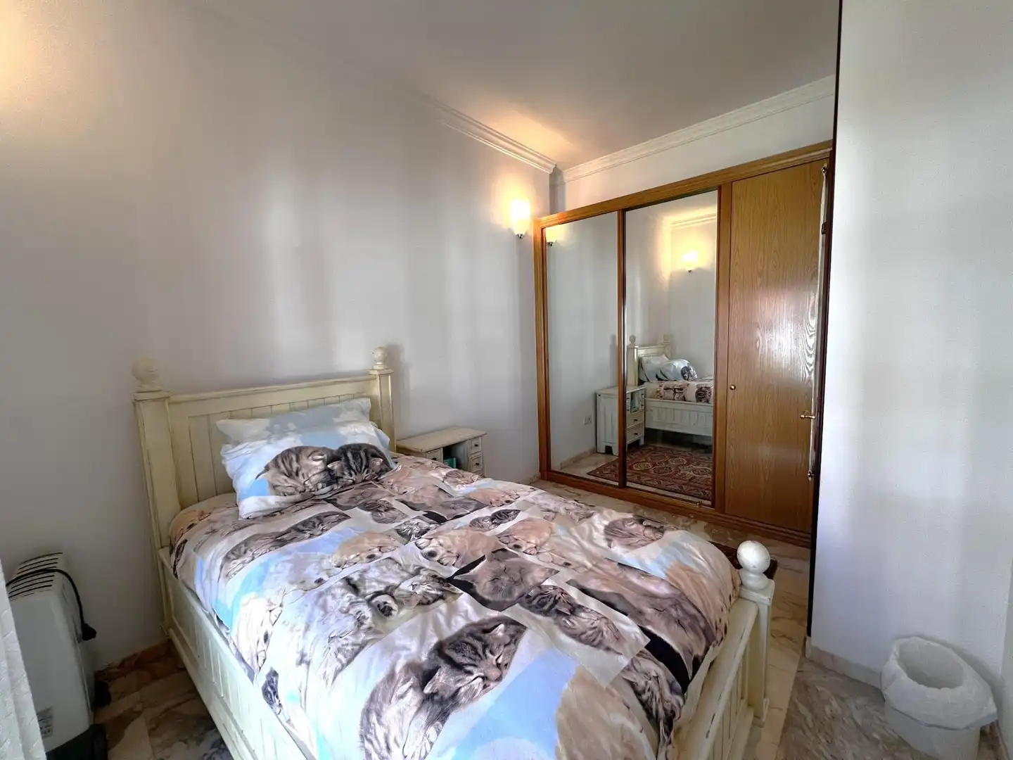 Schlafzimmer von Wohnungen zum Verkauf in Fuengirola mit Balkon und Gemeinschaftspool