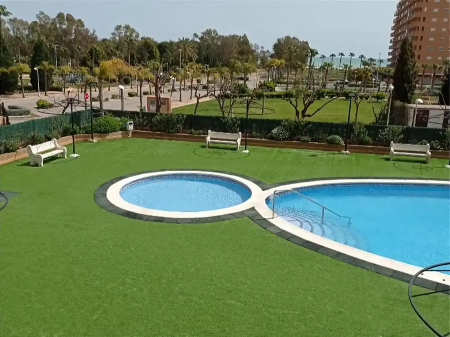 Schwimmbecken von Wohnungen zur Miete in Oropesa del Mar / Orpesa mit Klimaanlage, Privatgarten und Schwimmbad