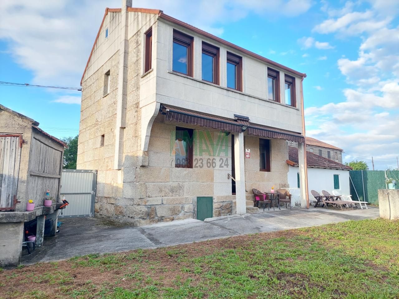 Exterior view of House or chalet for sale in Boborás  with Heating, Private garden and Balcony