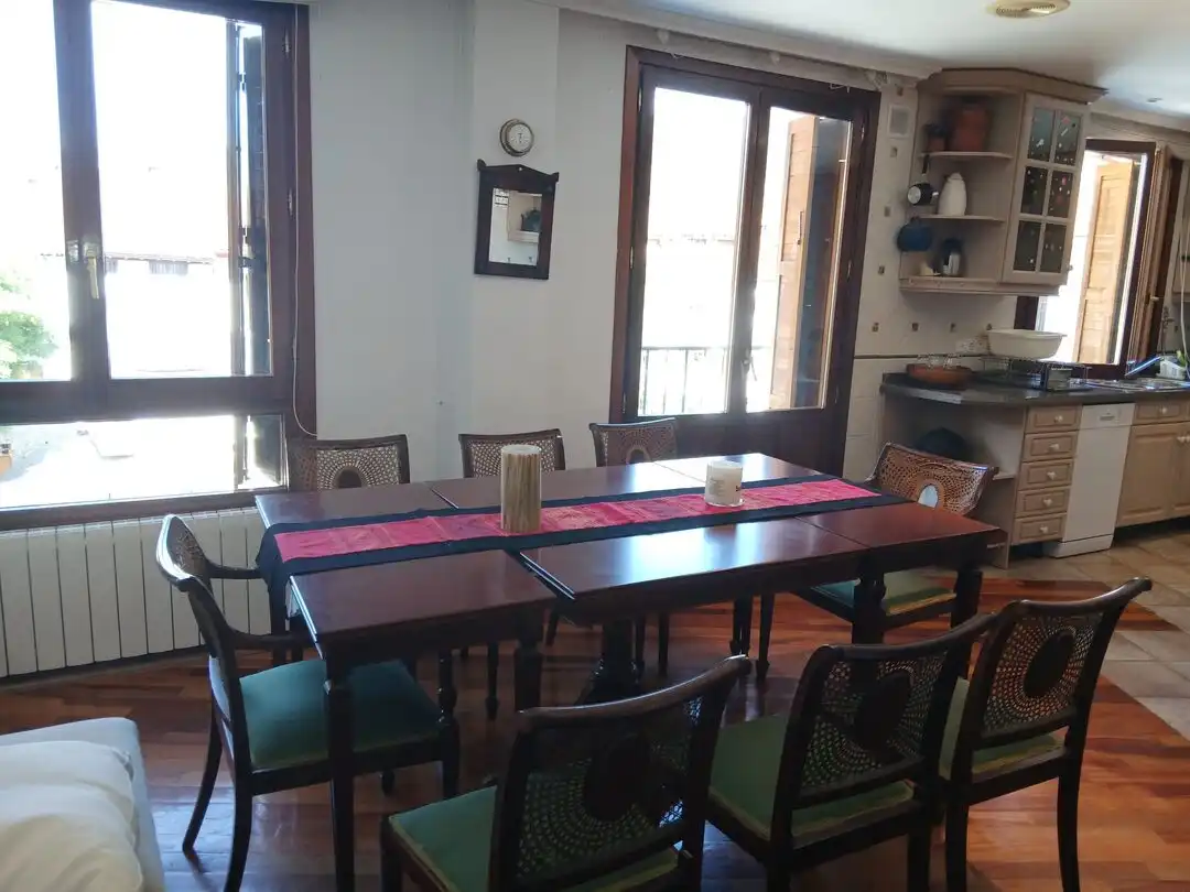 Comedor de Dúplex en venta en Ezcaray con Calefacción, Piscina y Balcón