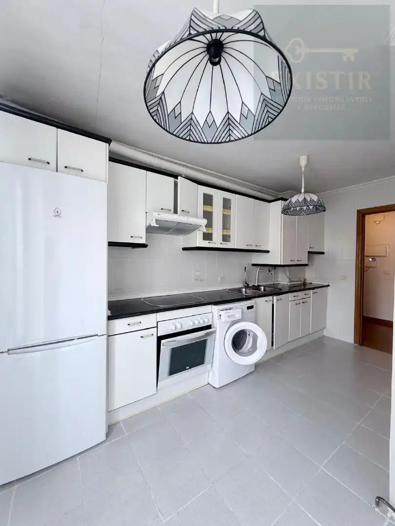 Piso en venta en Ave María
