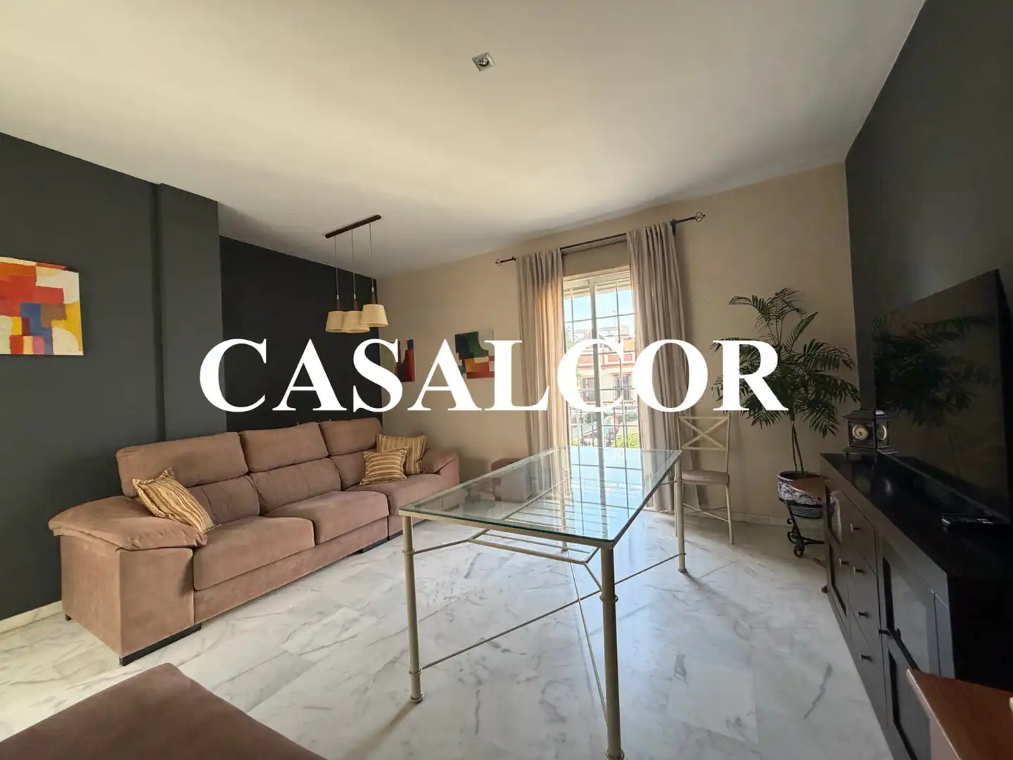 Sala d'estar de Casa o xalet en venda en Mairena del Alcor, Sevilla