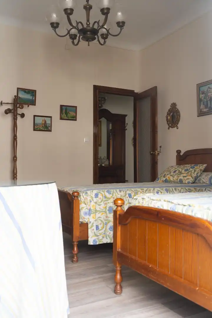 Dormitori de Pis en venda en Granada amb Aire condicionat i Balcó