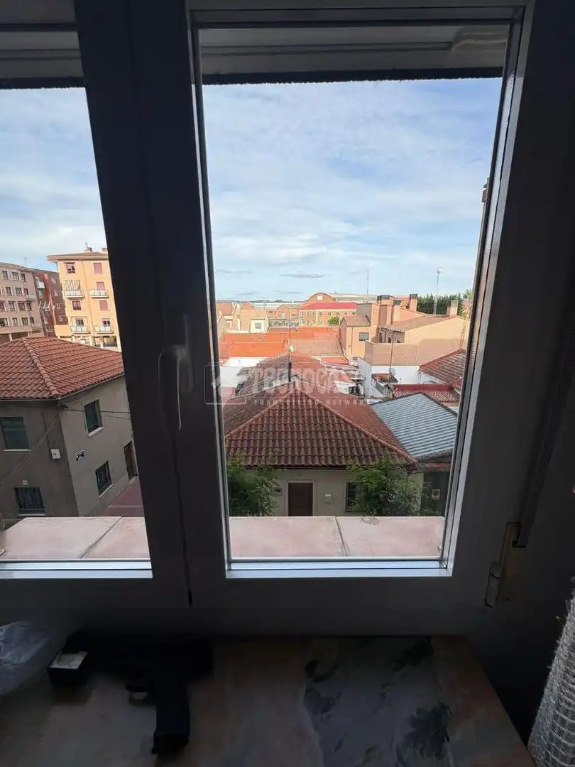 Vista exterior de Piso en venta en Valladolid con Balcón