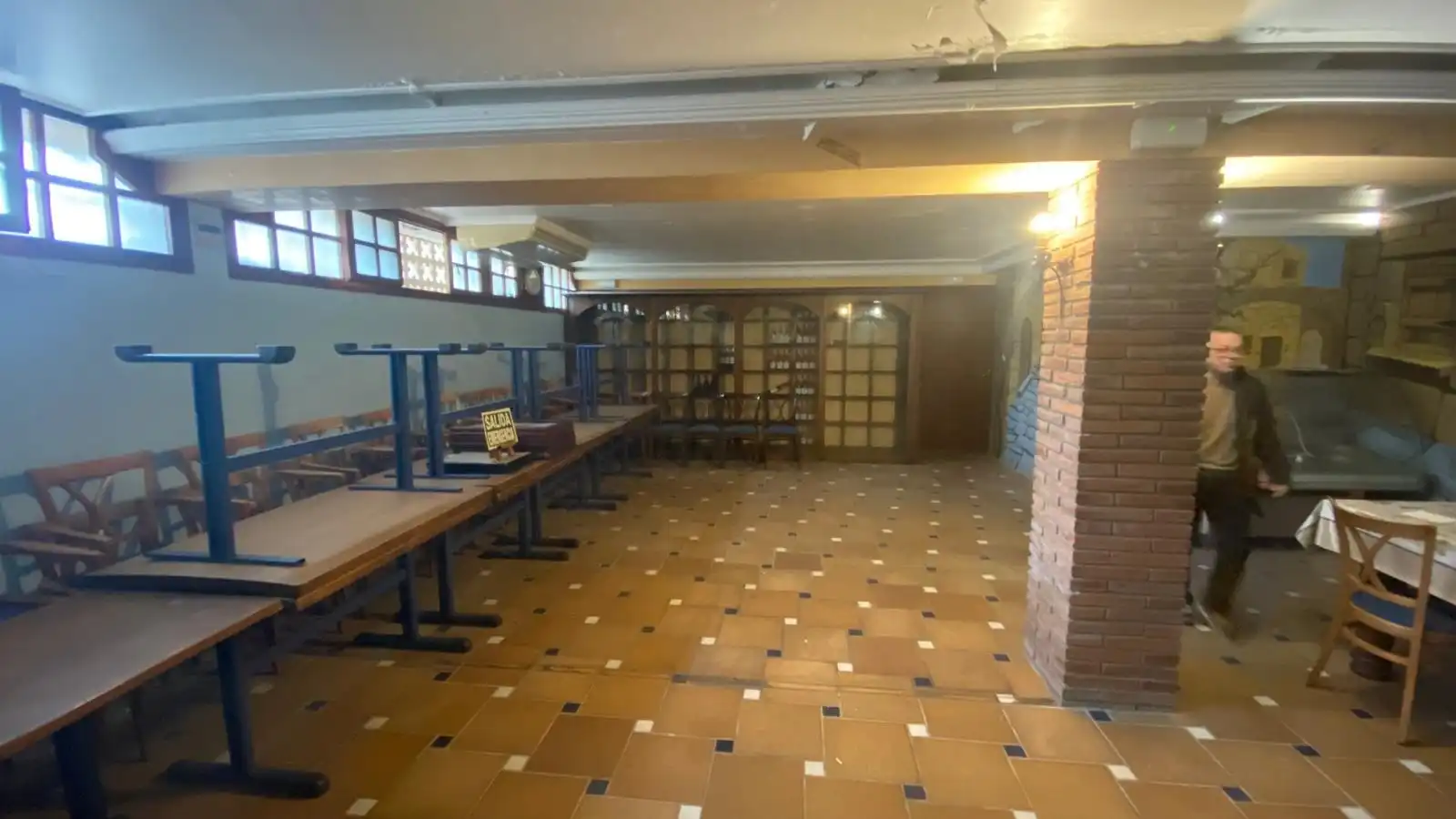 Locale commerciale in cessione a Fenals, imagen 35