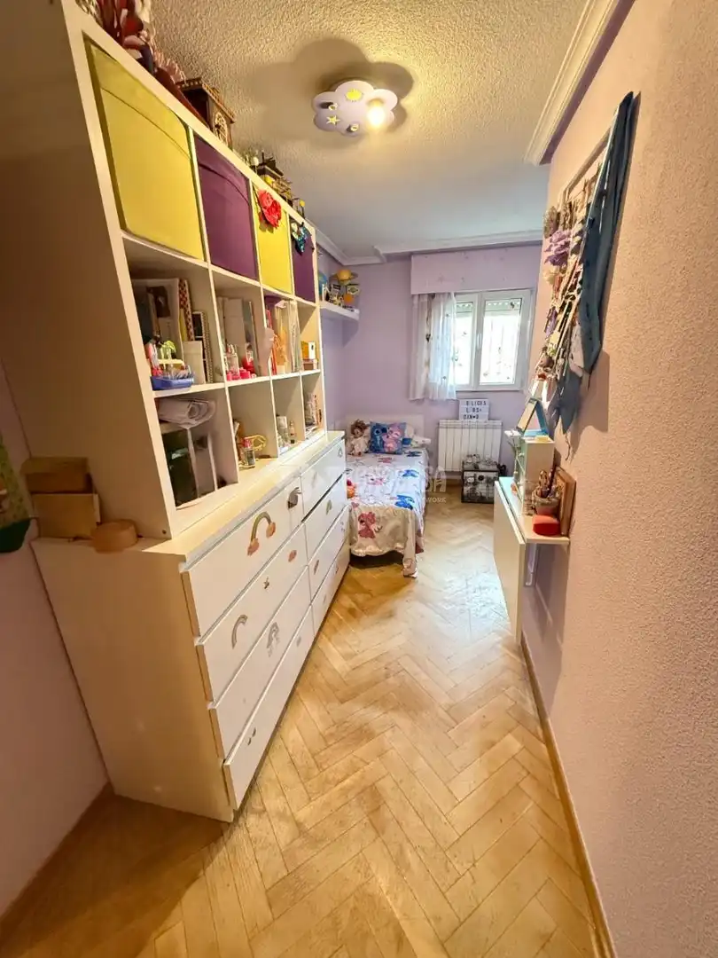 Habitación de Piso en venta en Madrid con Calefacción y Amueblado