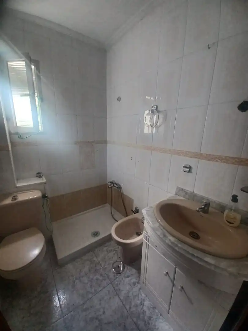 Baño de Piso en venta en Sevilla con Balcón