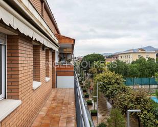 Exterior view of Attic for sale in Sant Joan Despí  with Air Conditioner, Terrace and Balcony