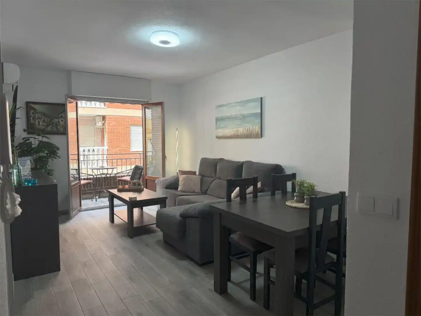 Living room of Flat for rent in Torrevieja  with Air Conditioner and Balcony