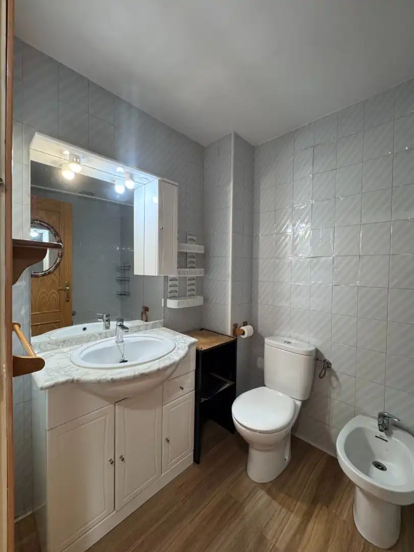 Bathroom of Flat for sale in Cáceres
