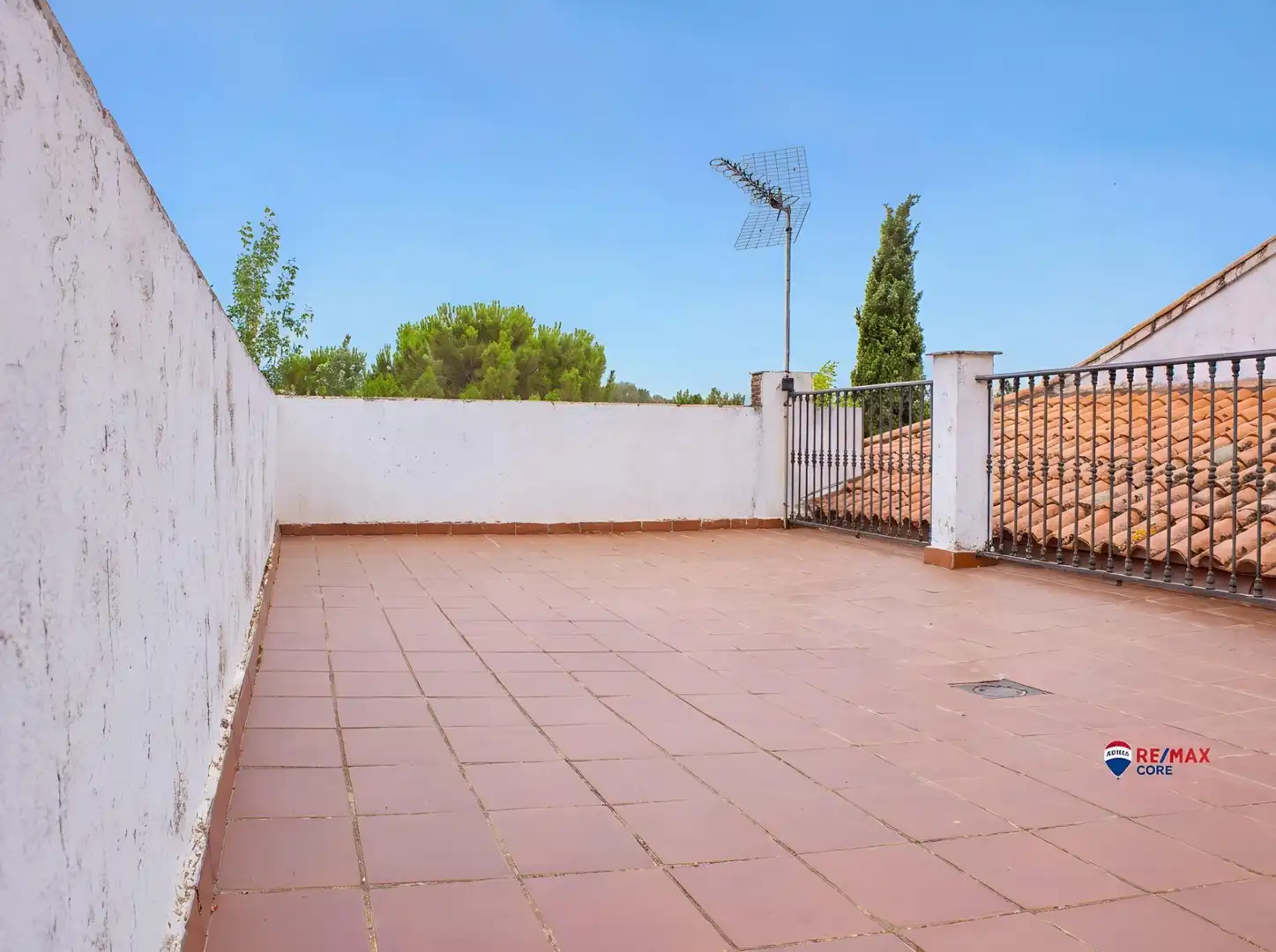 Terrassa de Casa o xalet en venda en Puebla de Obando amb Aire condicionat, Calefacció i Jardí privat