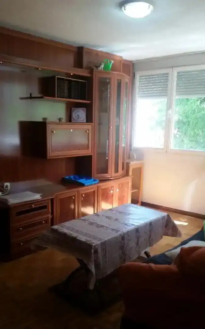 Dormitori de Estudi de lloguer en Madrid amb Parquet, Rentadora i Microones