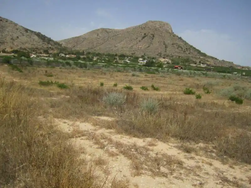 Terreno rustico in vendita a Ítrabo