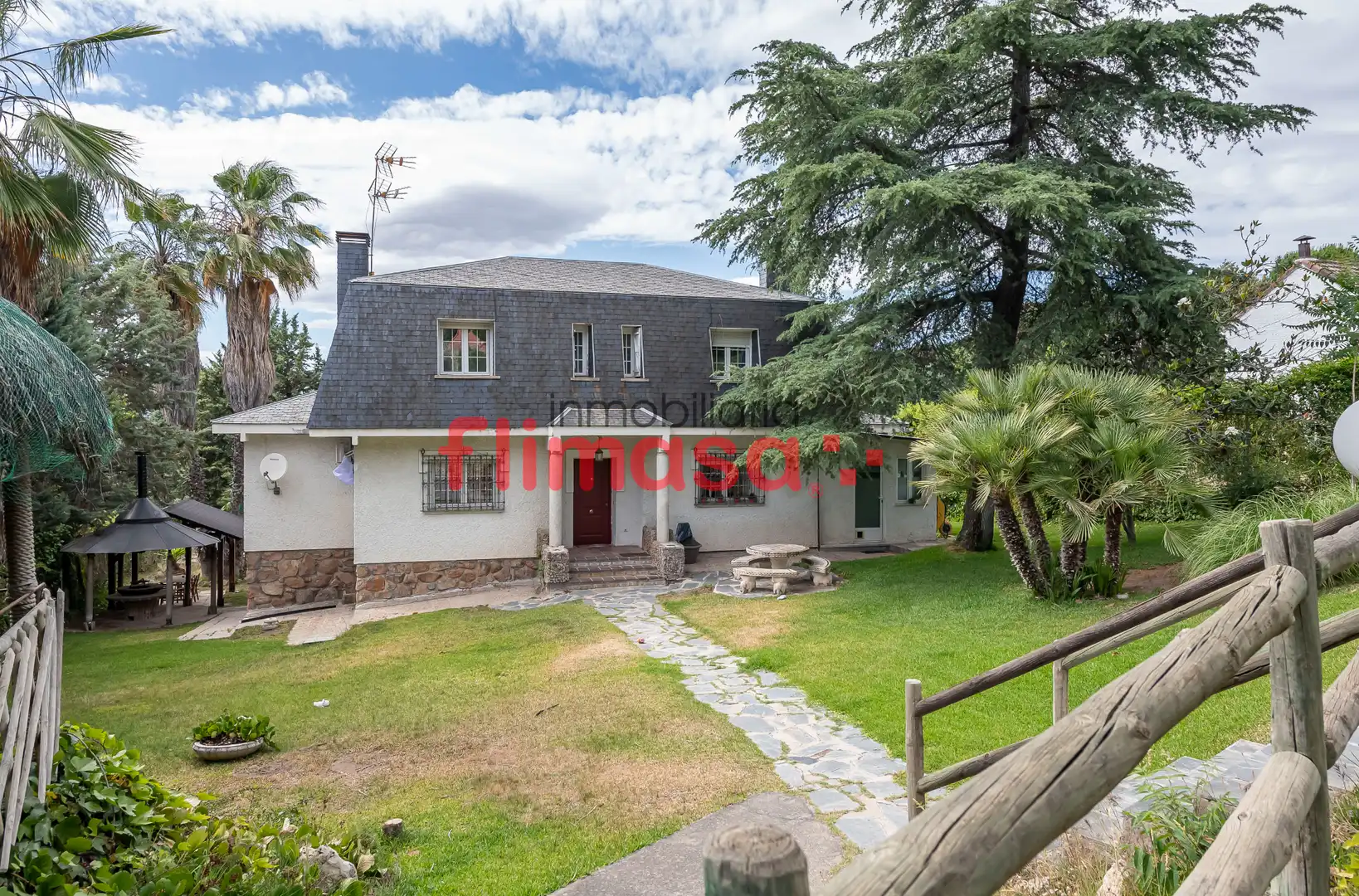 Vista exterior de Casa o chalet en venta en Villaviciosa de Odón con Aire acondicionado, Calefacción y Piscina