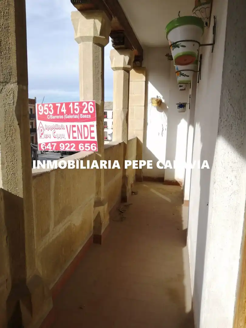 Appartamento con terrazza in vendita a Baeza, imagen 2