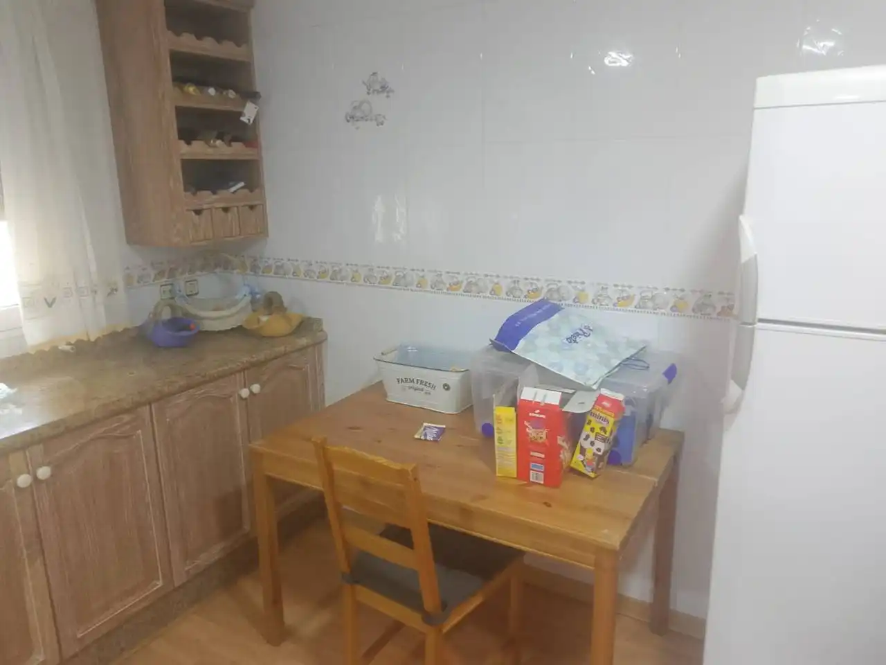 Cuina de Casa adosada en venda en Oliva amb Aire condicionat, Calefacció i Jardí privat