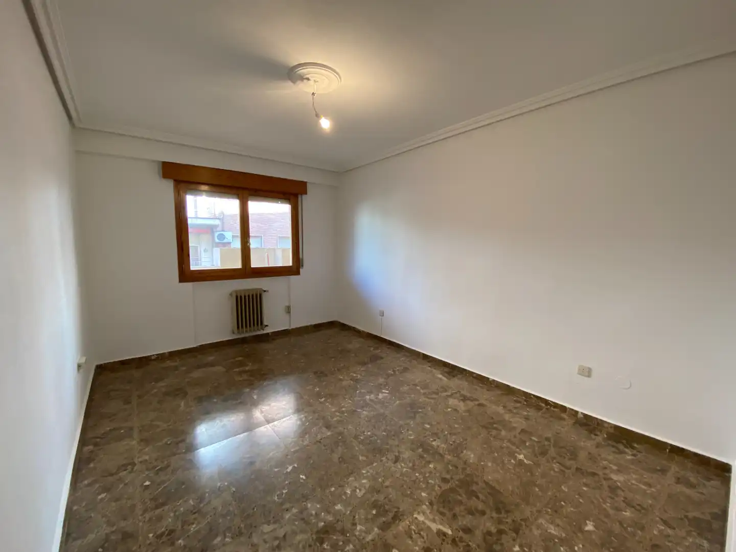Habitación de Piso en venta en Ciudad Real con Calefacción, Terraza y Balcón