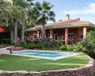 Piscina de Casa o xalet en venda en Torrent amb Aire condicionat, Calefacció i Jardí privat