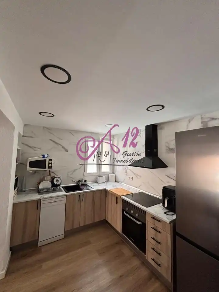 Kitchen of Flat for share in Burjassot  with Air Conditioner, Terrace and Furnished