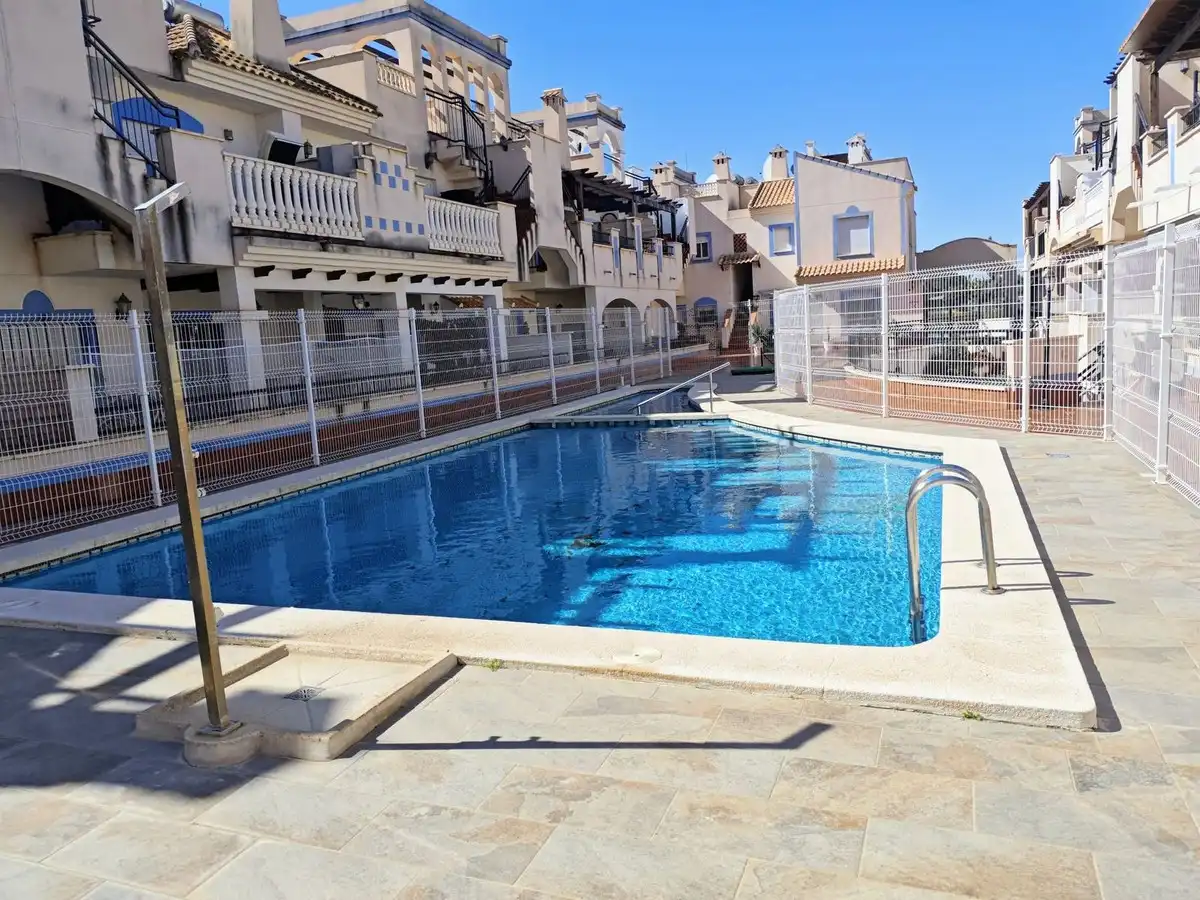 Piscina de Apartament en venda en Cartagena amb Aire condicionat, Terrassa i Traster