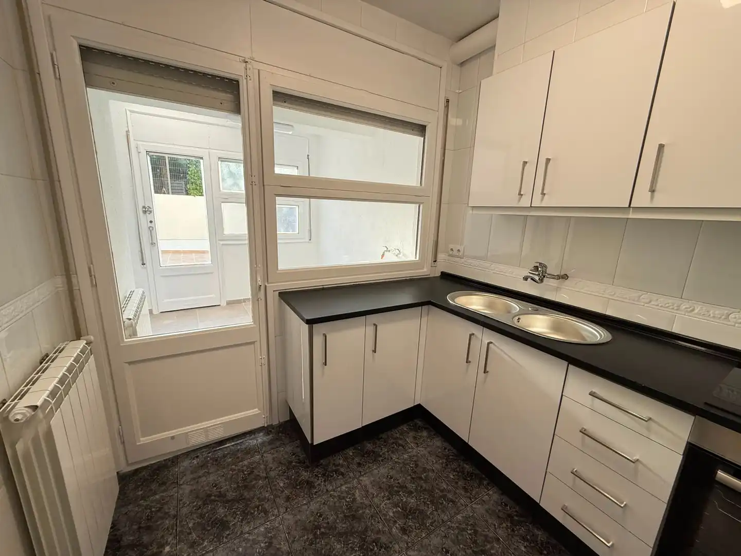 Cocina de Casa adosada en venta en Torelló con Calefacción, Terraza y Balcón