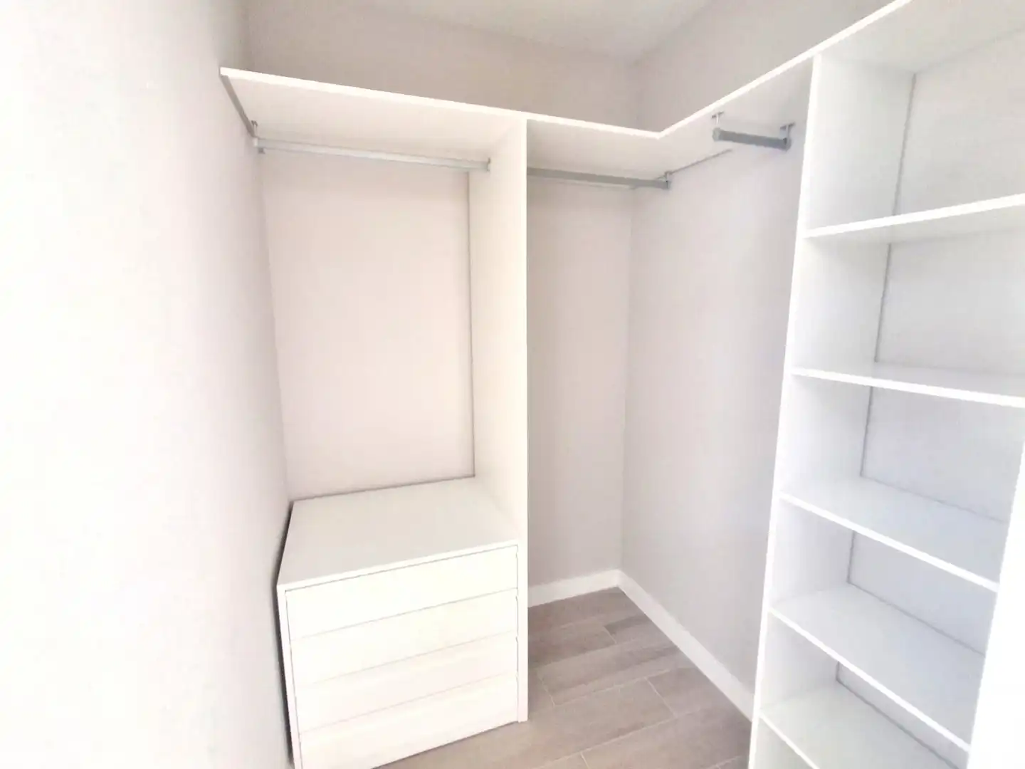Schlafzimmer von Wohnung zur Miete in Tres Cantos mit Heizung, Terrasse und Abstellraum
