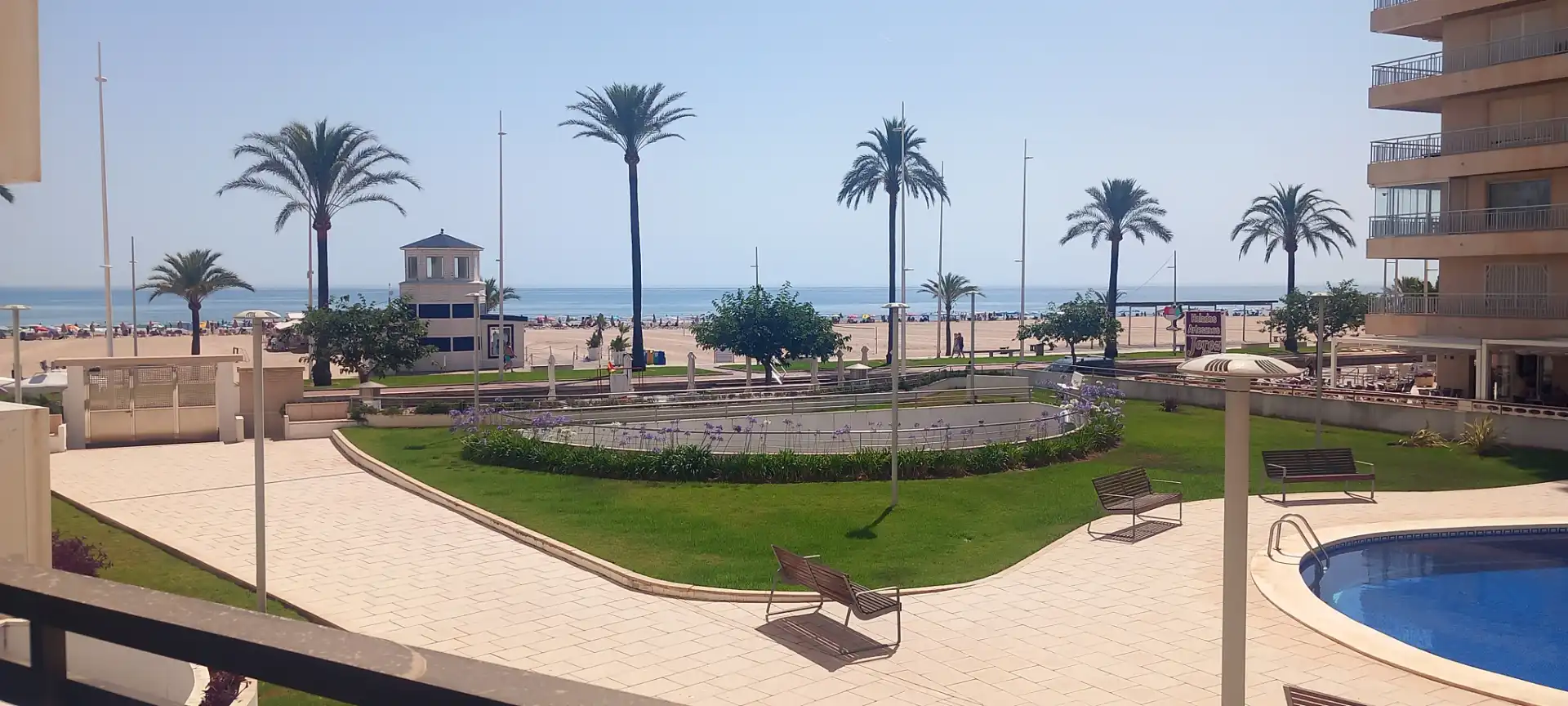 Vista exterior de Pis en venda en Gandia amb Terrassa, Traster i Piscina comunitària