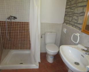 Bathroom of House or chalet for sale in Canal de Berdún  with Private garden and Storage room