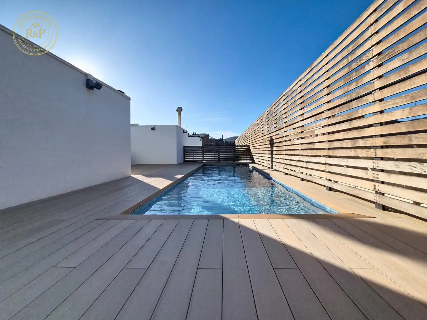 Swimming pool of Flat for sale in Barcelona  with Heating, Storage room and Swimming Pool