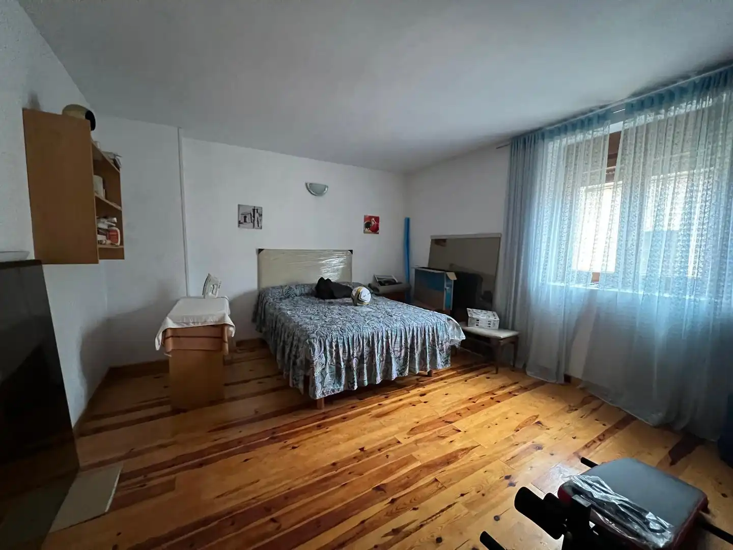 Habitación de Finca rústica en venta en Santibáñez del Val con Jardín privado, Parquet y Terraza