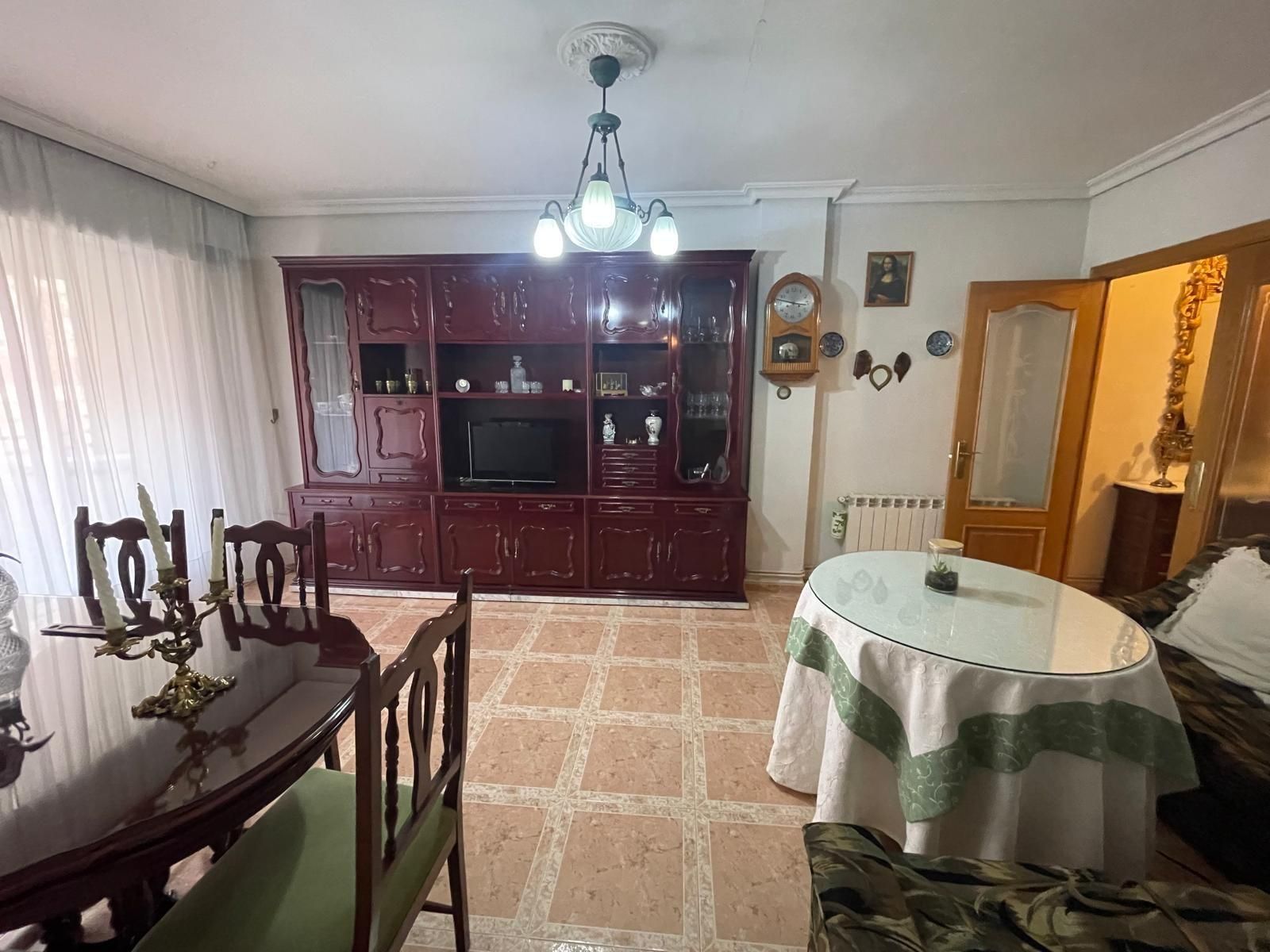 Menjador de Pis en venda en Ciudad Real Capital amb Aire condicionat, Calefacció i Terrassa