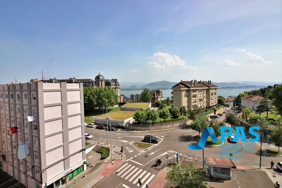 Vista exterior de Piso en venta en Santander con Calefacción